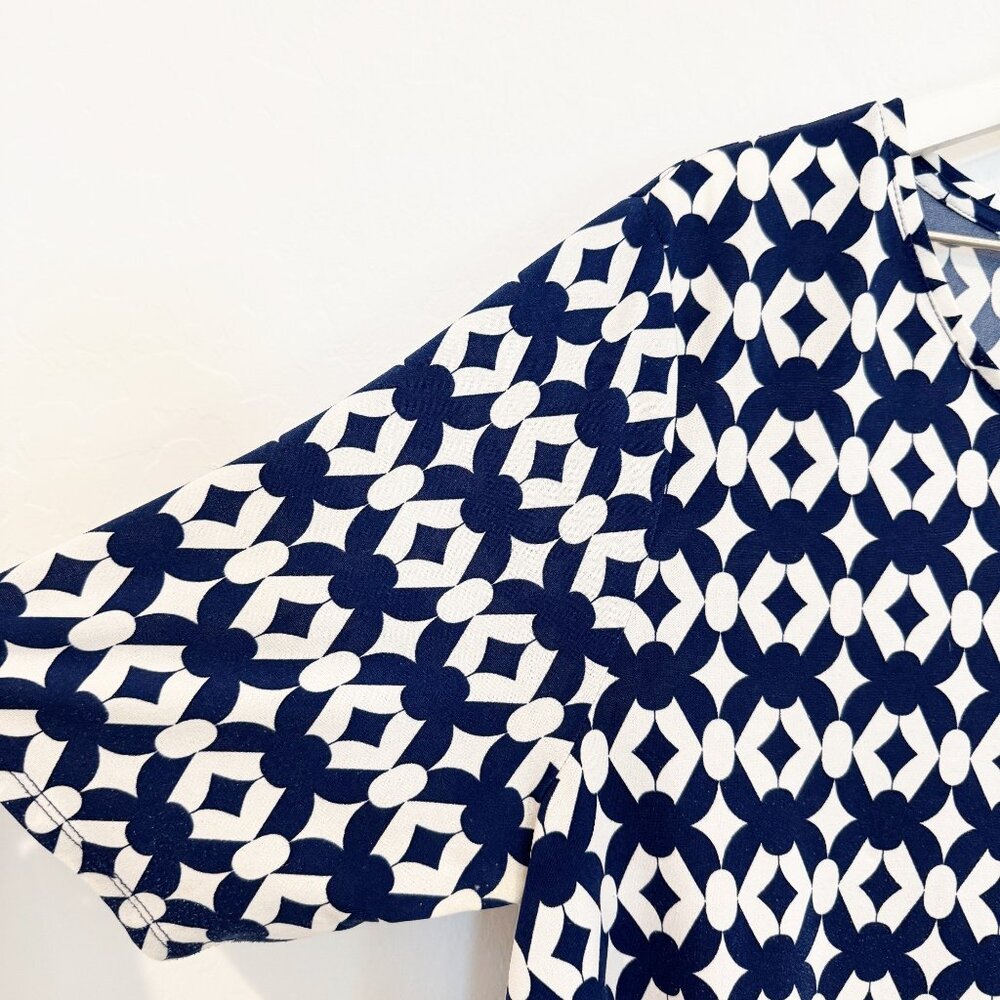 Chico’s The Ultimate Tee Tonga Geometric Blouse Top Classic Boho Casual Large - Picture 3 of 6